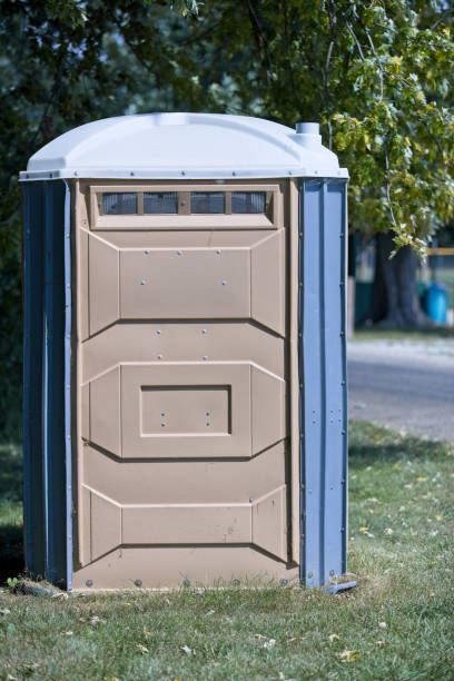 Porta potty delivery and setup in Tool, TX